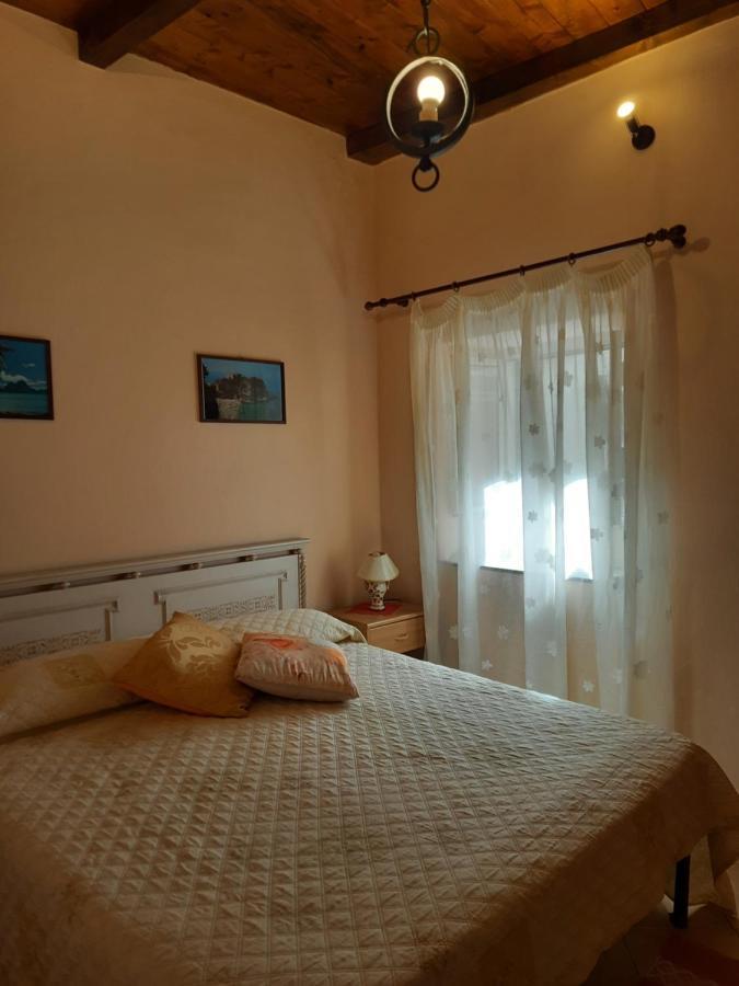 Ferienwohnung Astoria Tropea Centro Storico Exterior foto