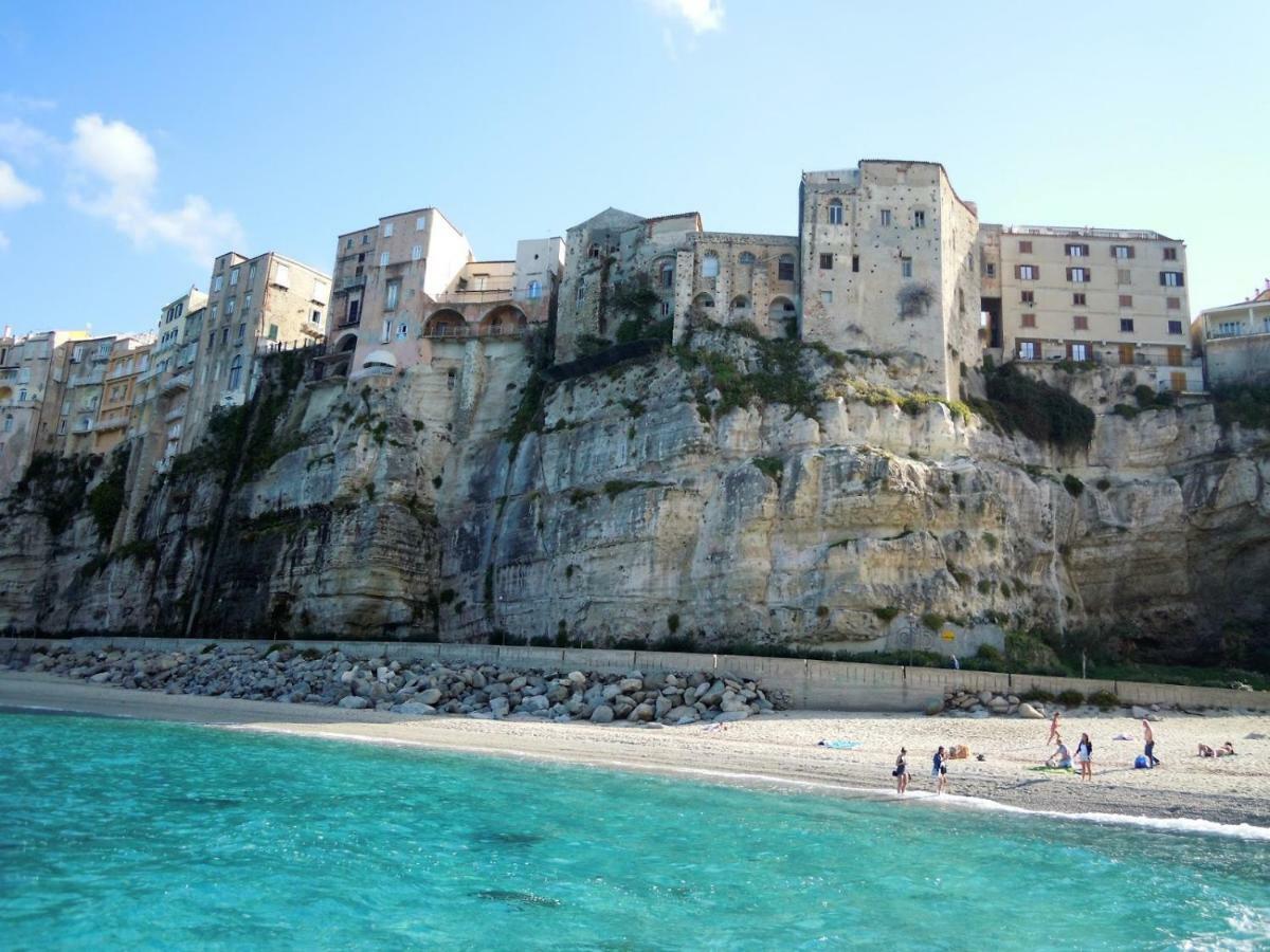 Ferienwohnung Astoria Tropea Centro Storico Exterior foto